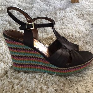 Rampage brown wedges